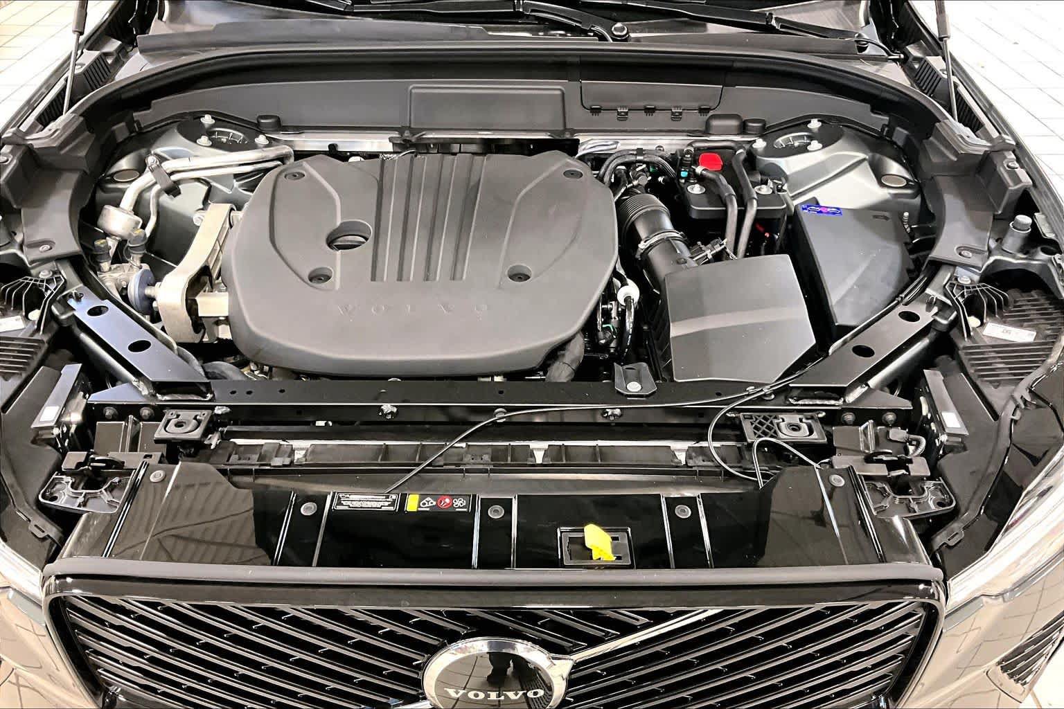 New 2027 Volvo XC60 B5 Ultra AWD/4WD image 14