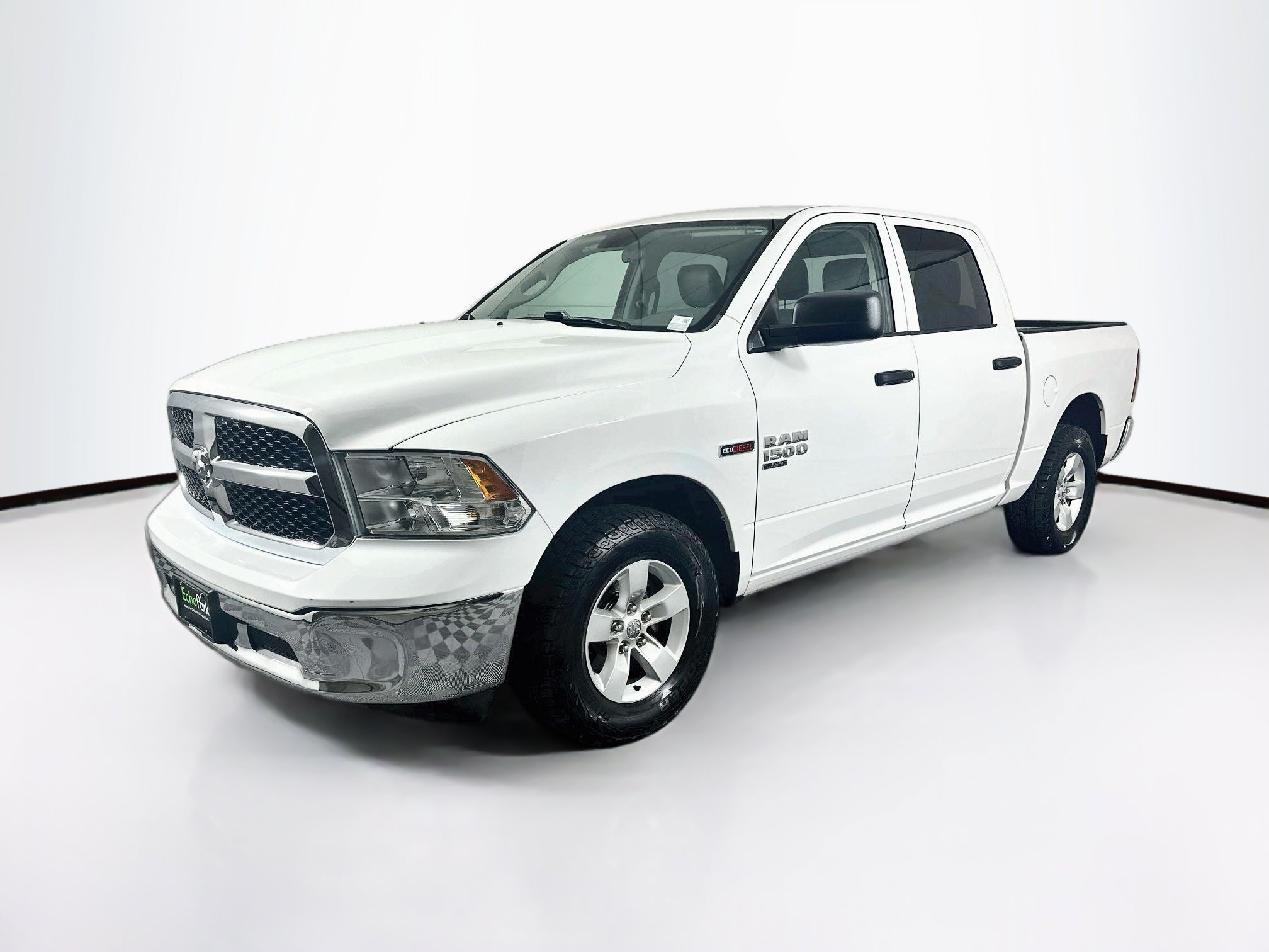 Used 2019 RAM 1500 Tradesman w/ Chrome Appearance Group RWD image 3