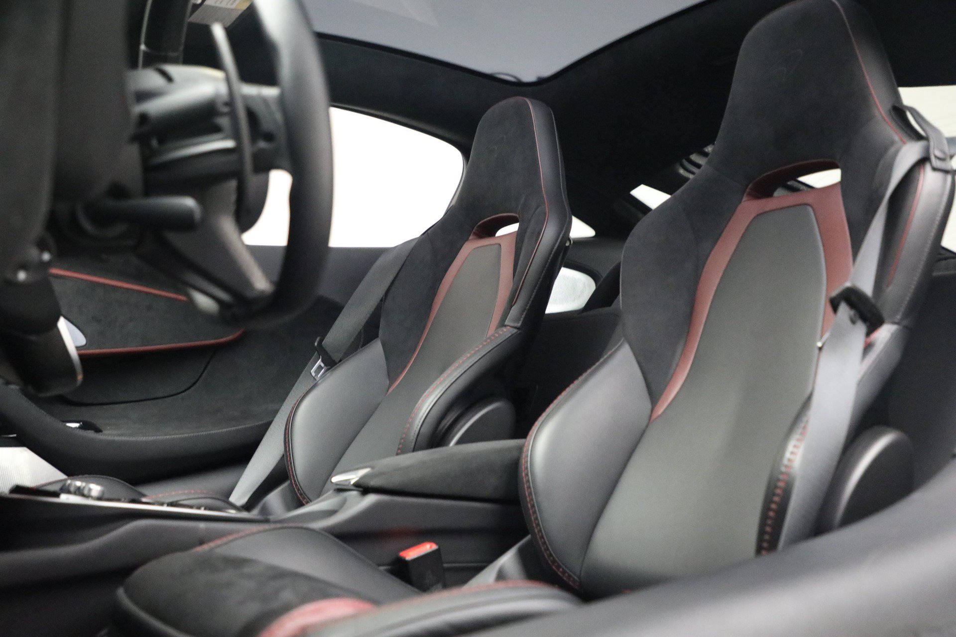 Used 2025 McLaren GTS RWD image 20