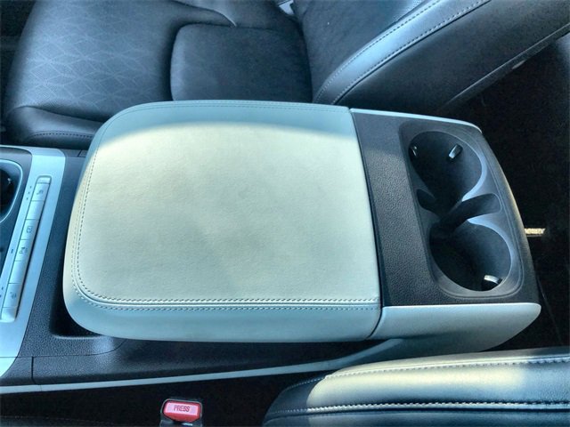 Used 2024 Kia Carnival LX image 20