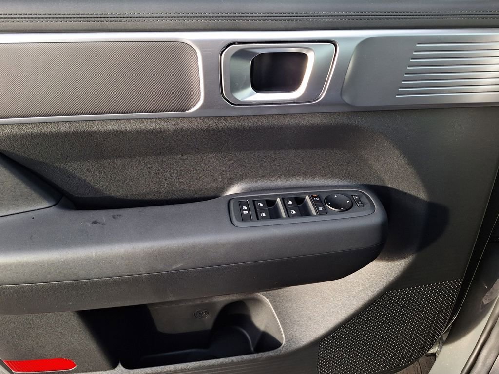 Used 2024 Hyundai Santa Fe SE image 9