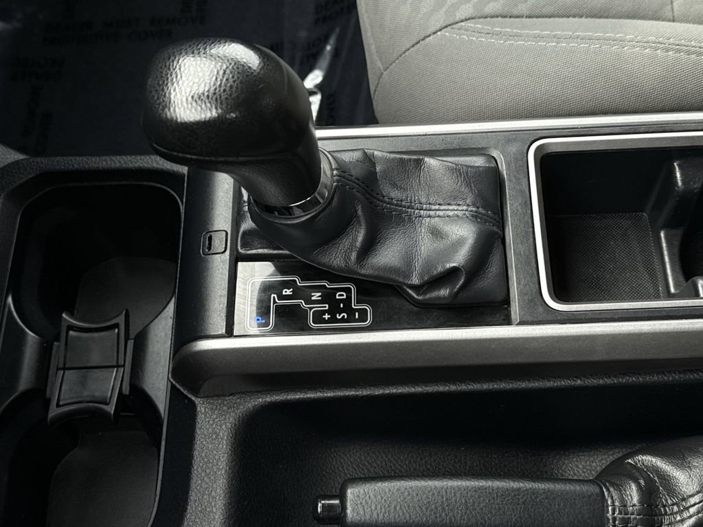 Used 2020 Toyota Tacoma SR5 image 21