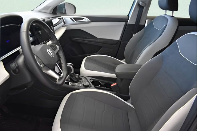 Used 2025 Volkswagen Taos SE AWD/4WD image 22