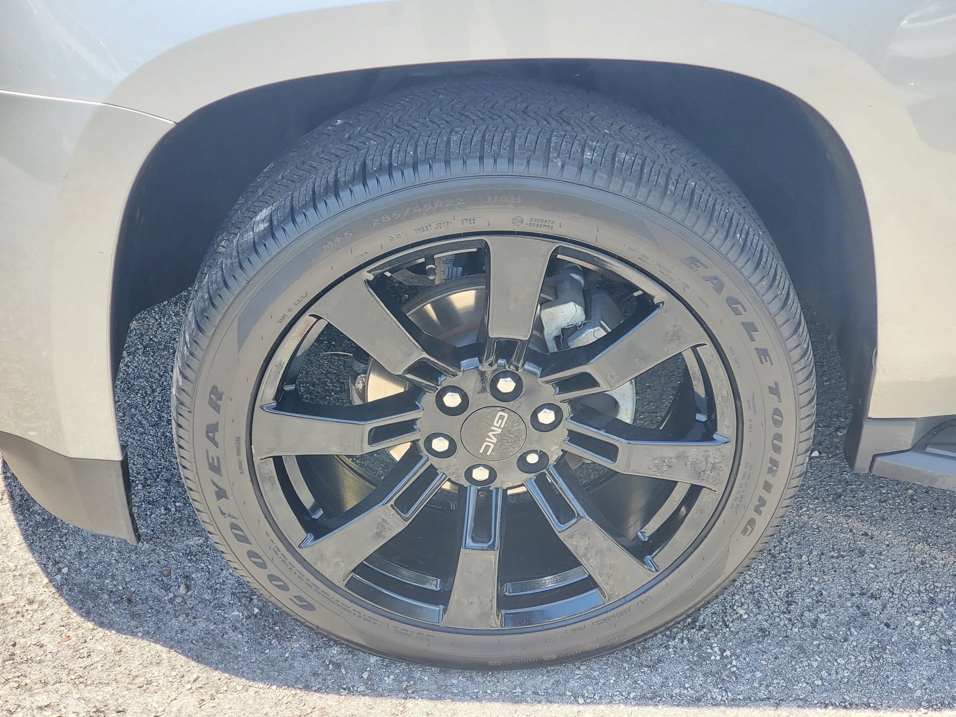 Used 2018 GMC Yukon SLT AWD/4WD image 5