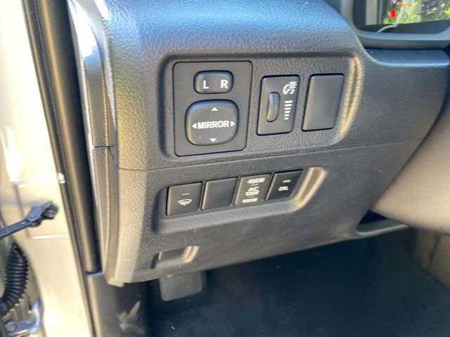 Used 2019 Toyota 4Runner SR5 Premium RWD image 15