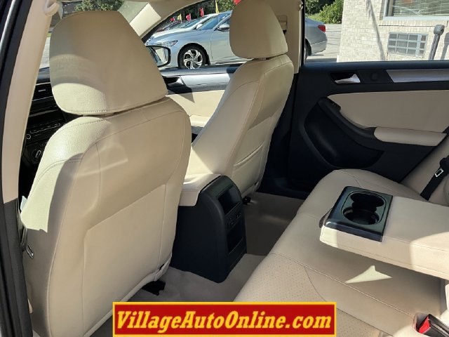 Used 2013 Volkswagen Jetta TDI FWD image 23