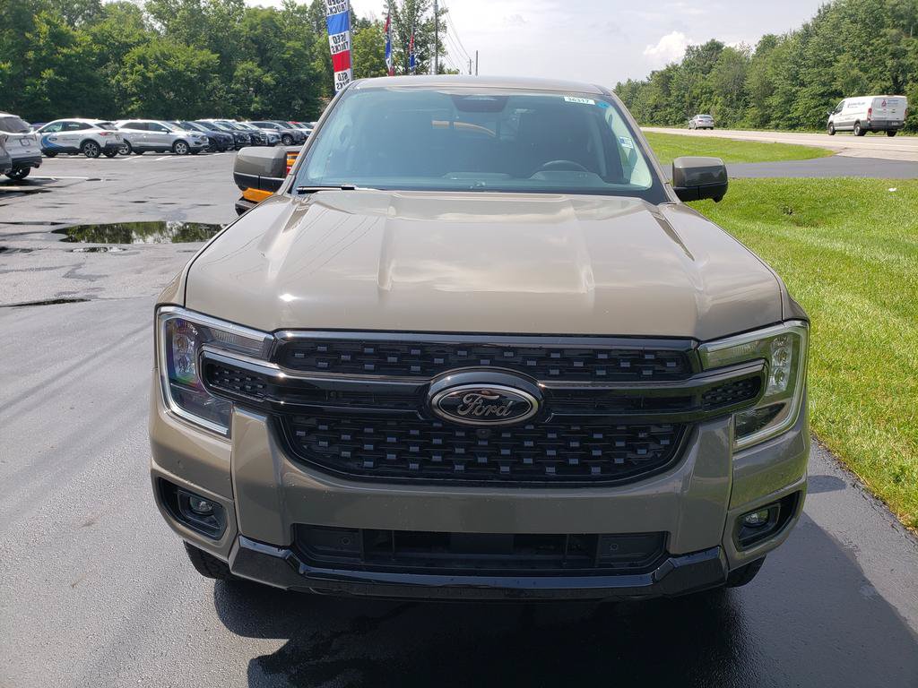 New 2026 Ford Ranger Lariat w/ Black Appearance Package AWD/4WD image 2