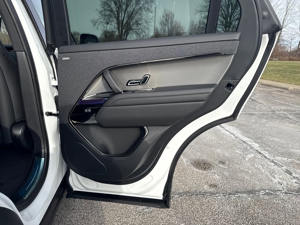 New 2026 Land Rover Range Rover Sport SE image 16