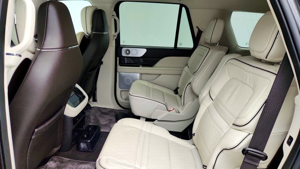 Used 2024 Lincoln Navigator Black Label AWD/4WD image 21