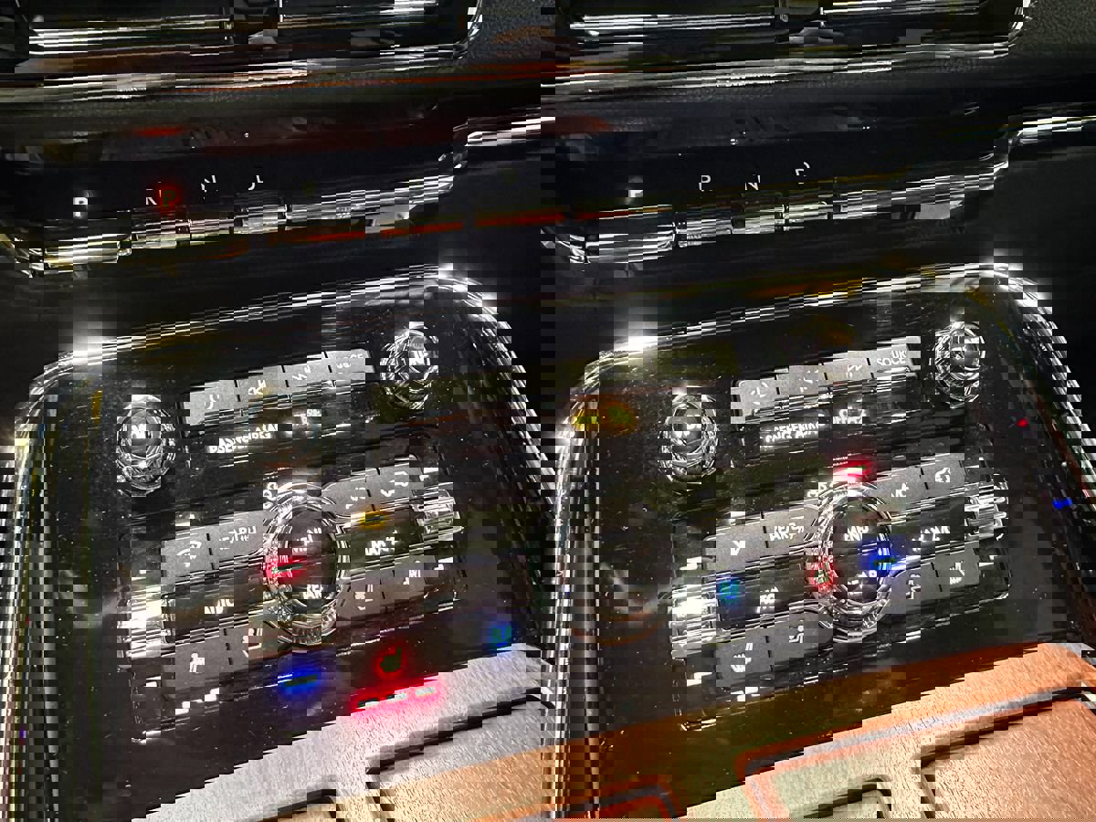 Used 2021 Lincoln Navigator Reserve w/ Luxury Package image 44