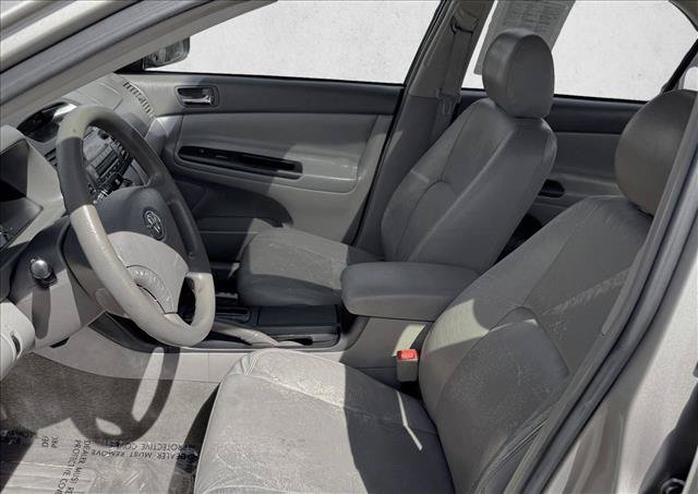 Used 2005 Toyota Camry LE FWD image 9
