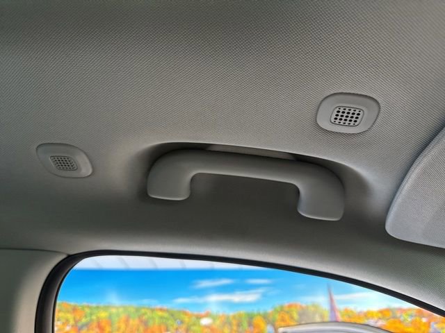 Used 2022 Jeep Grand Cherokee L Limited w/ Luxury Tech Group II image 35