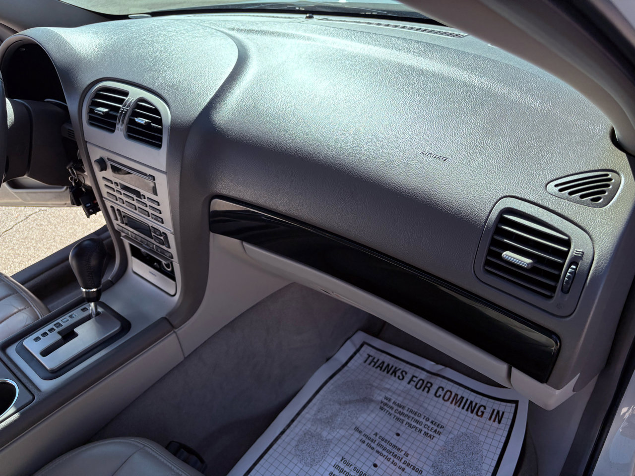 Used 2004 Lincoln LS image 28