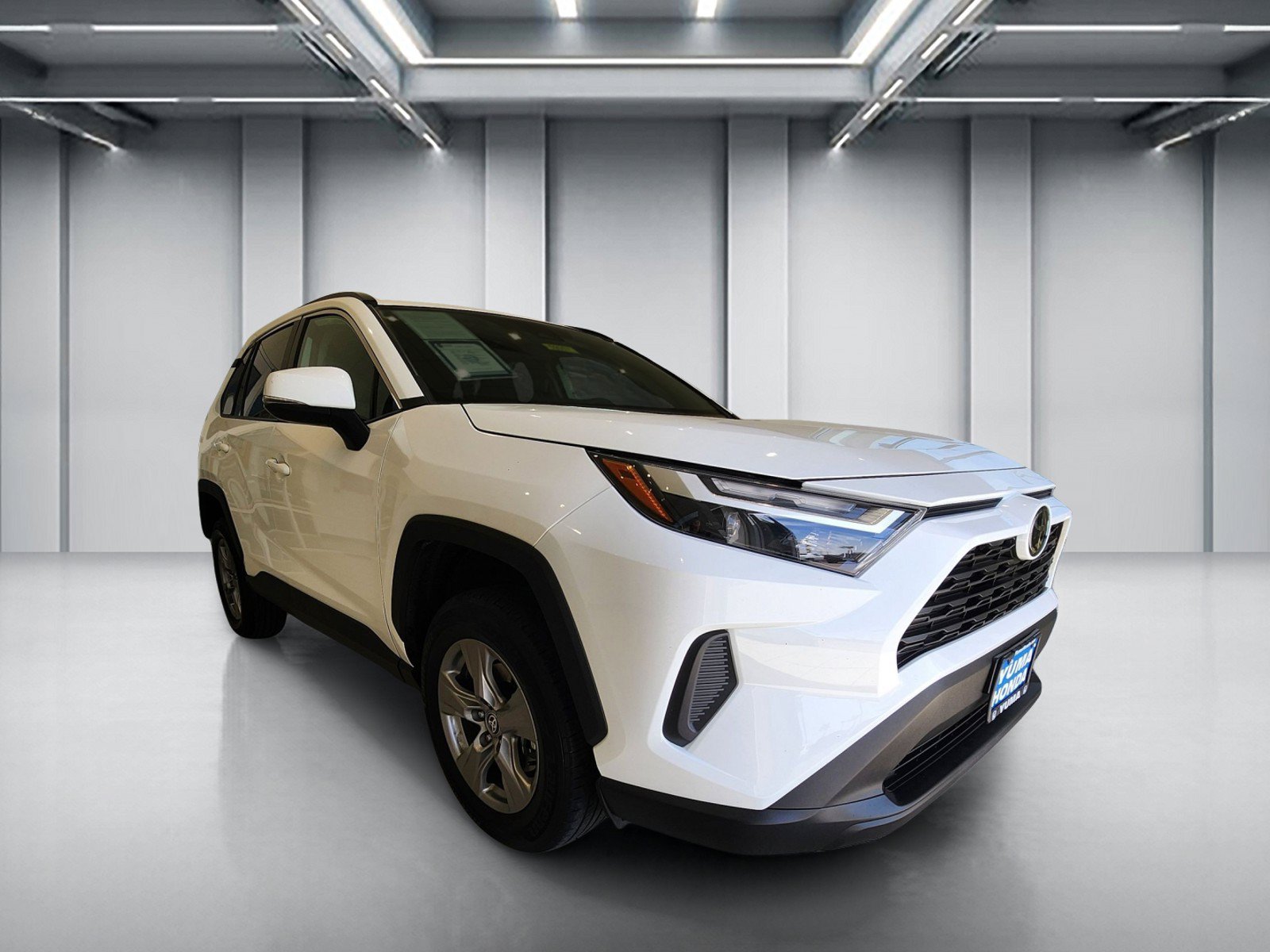 Used 2024 Toyota RAV4 XLE FWD image 4