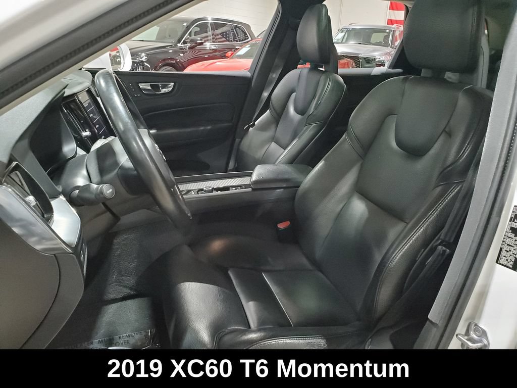 Used 2019 Volvo XC60 T6 Momentum w/ Advanced Package AWD/4WD image 6