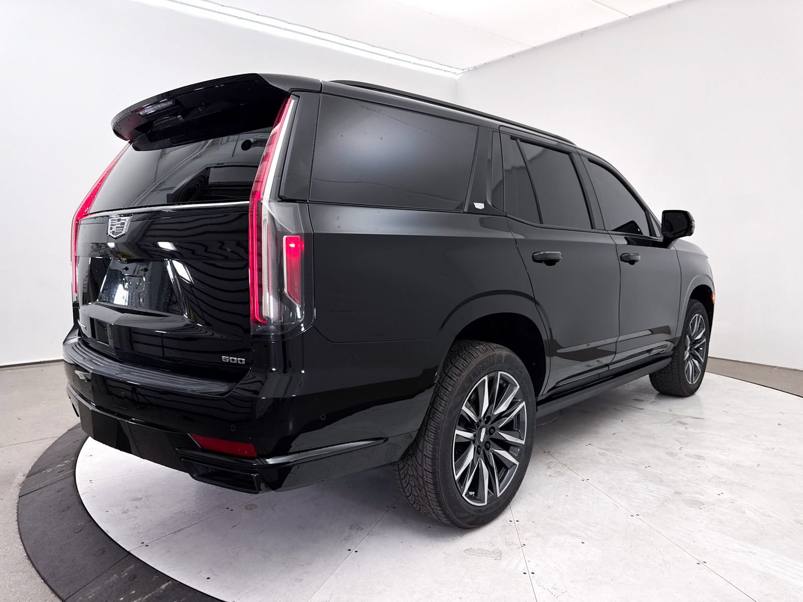 Used 2022 Cadillac Escalade Sport Platinum AWD/4WD image 20