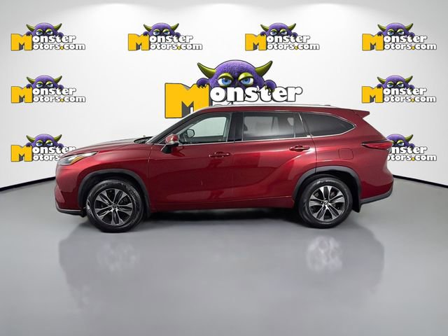 Used 2020 Toyota Highlander XLE AWD/4WD image 8