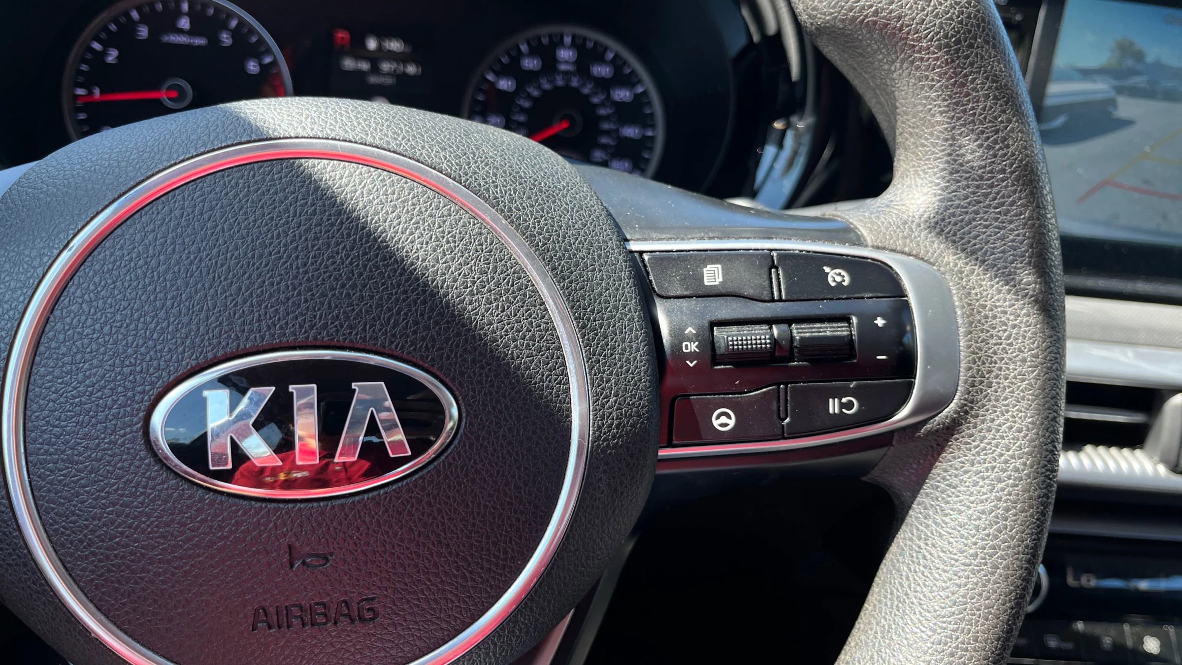 Used 2021 Kia K5 LXS image 28