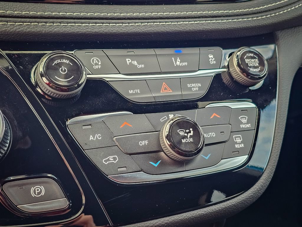 New 2026 Chrysler Pacifica Select image 27