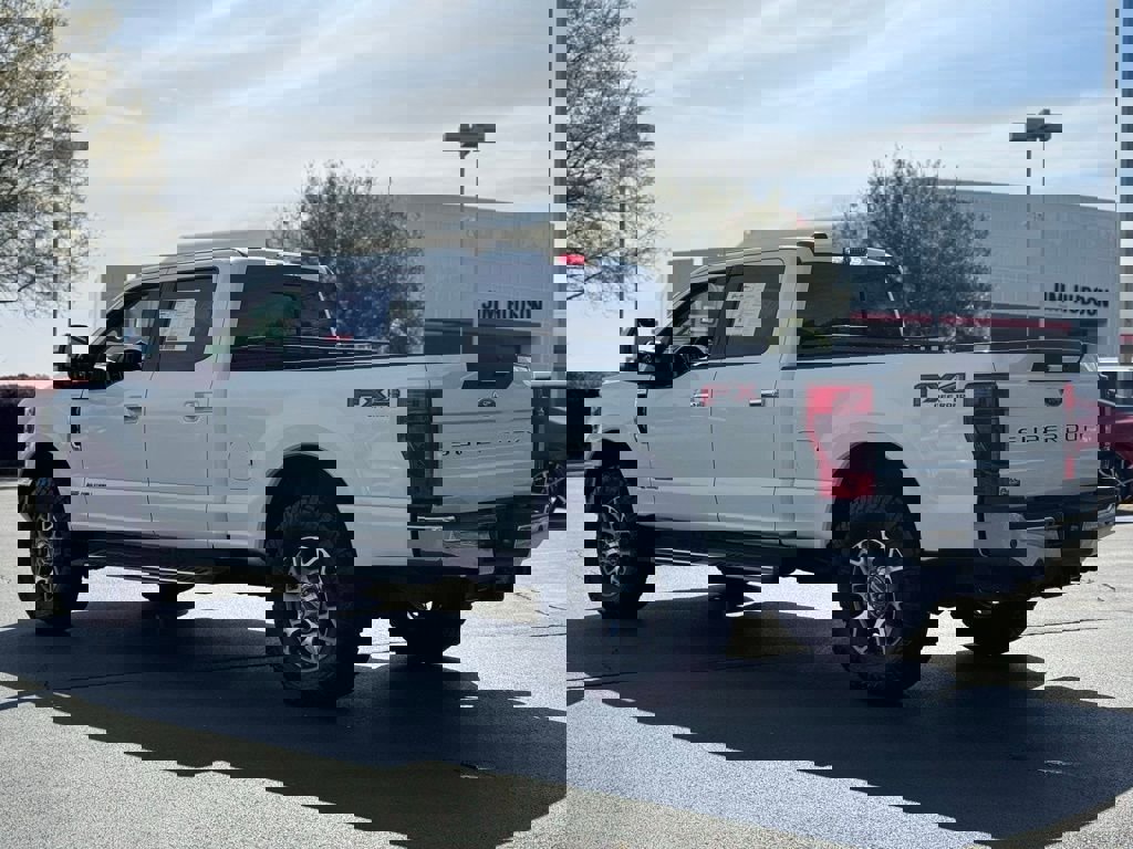 Used 2020 Ford F250 Lariat w/ Chrome Package image 12