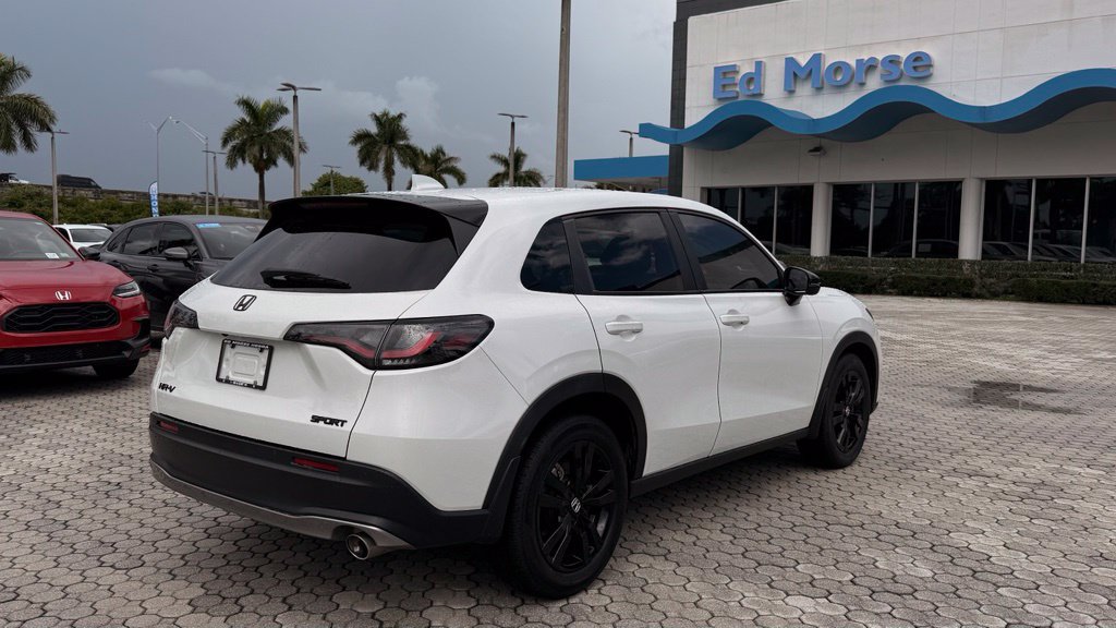 Used 2024 Honda HR-V Sport image 12