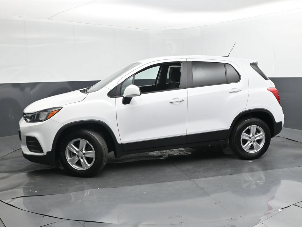 Used 2020 Chevrolet Trax LS w/ Tint and Cruise Package AWD/4WD image 24