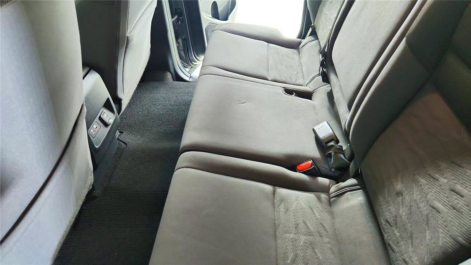 Used 2022 Nissan Frontier SV w/ Technology Package image 34