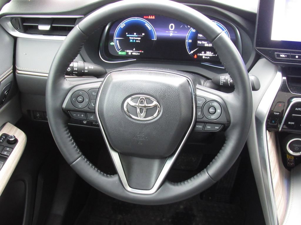 Certified 2024 Toyota Venza Limited image 24