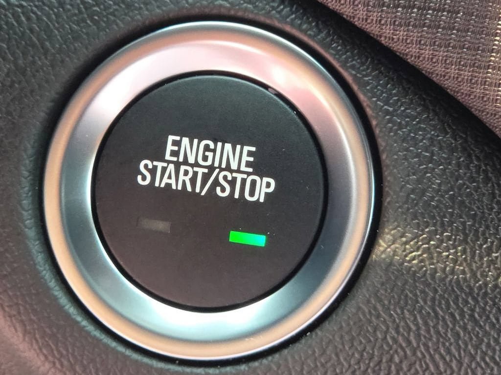 Used 2023 Chevrolet Equinox RS AWD/4WD image 14