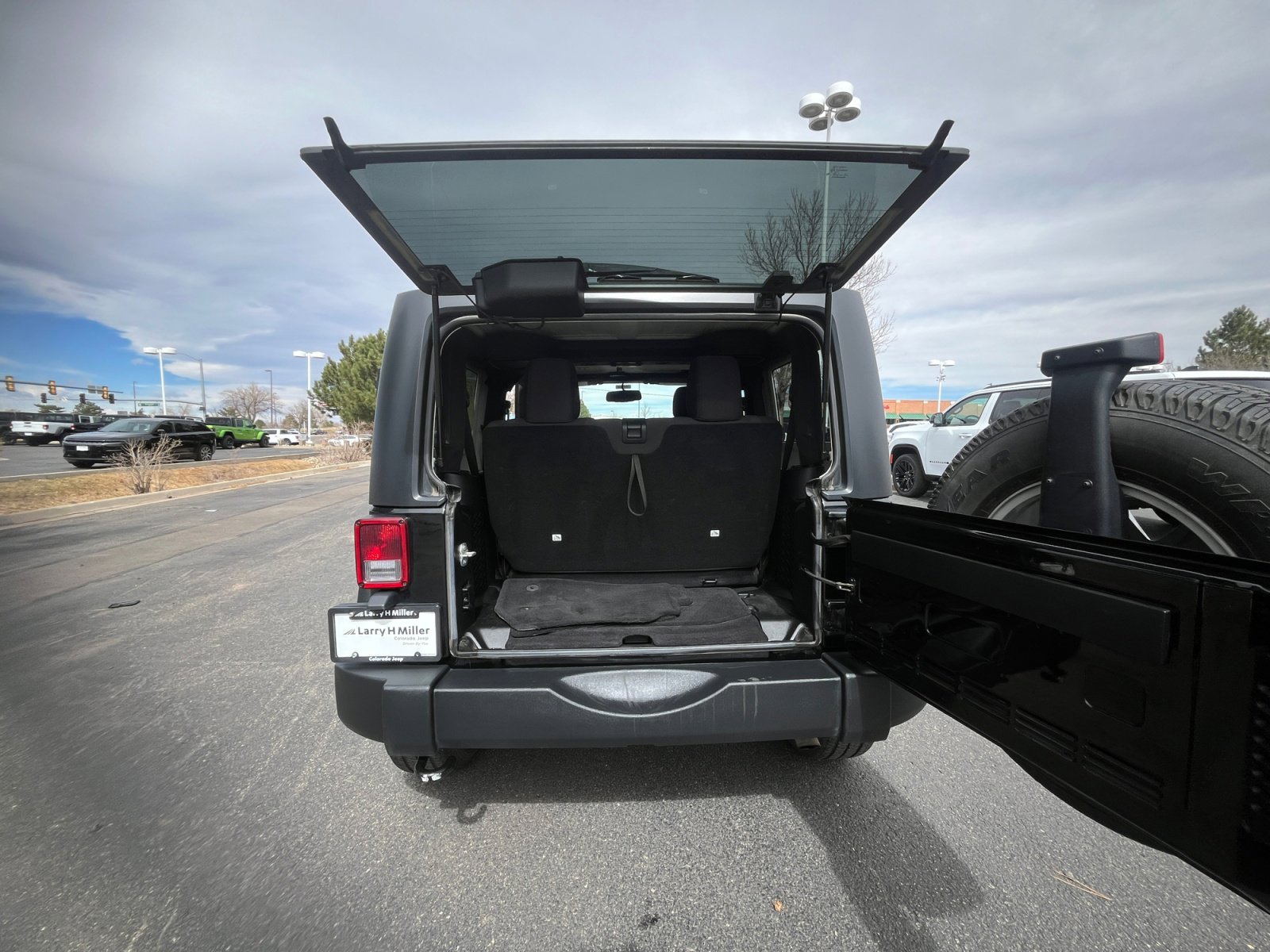 Used 2015 Jeep Wrangler Sport w/ Quick Order Package 23S image 34