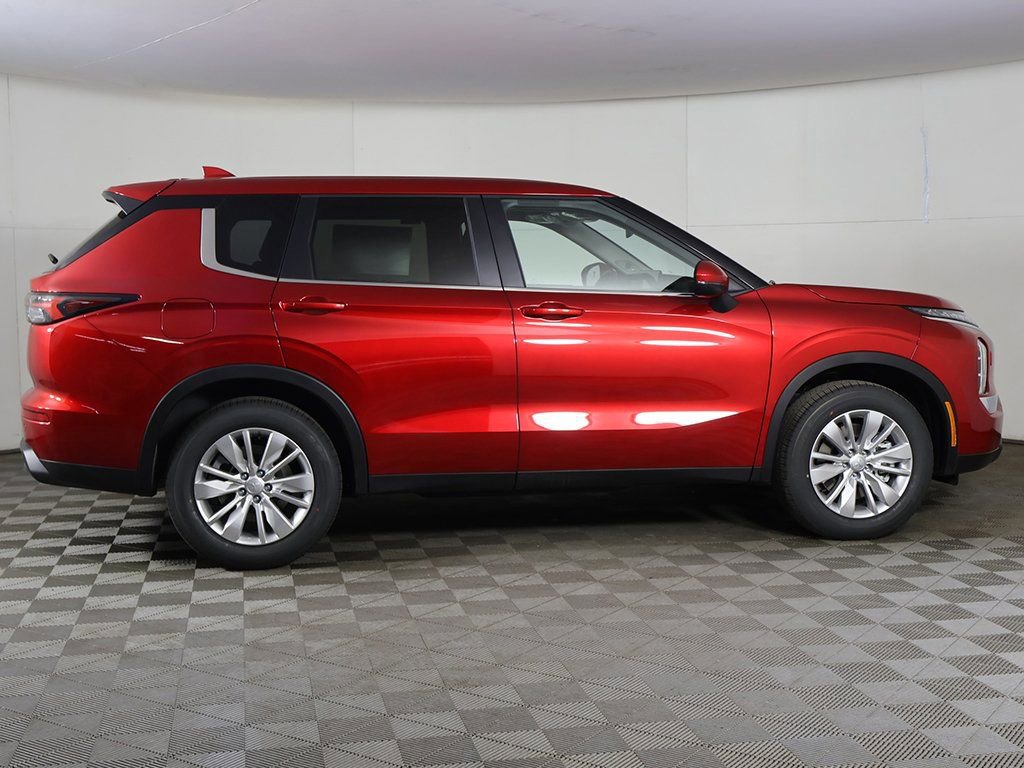 New 2026 Mitsubishi Outlander ES AWD/4WD image 19