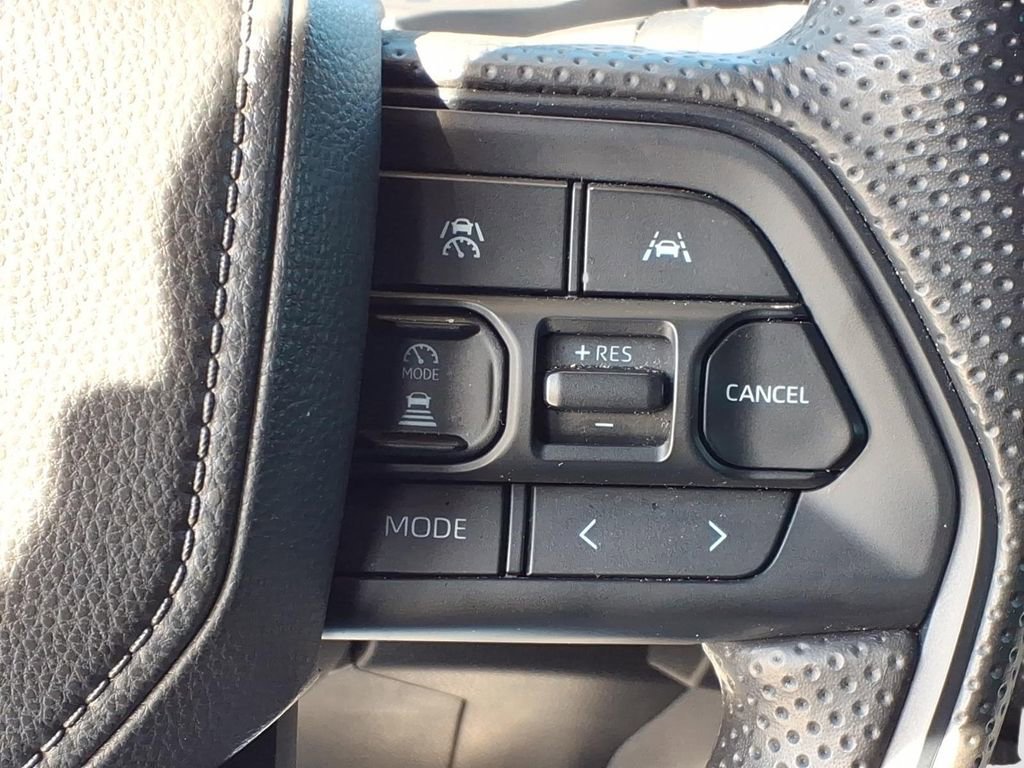 Used 2025 Toyota Tacoma SR5 image 25