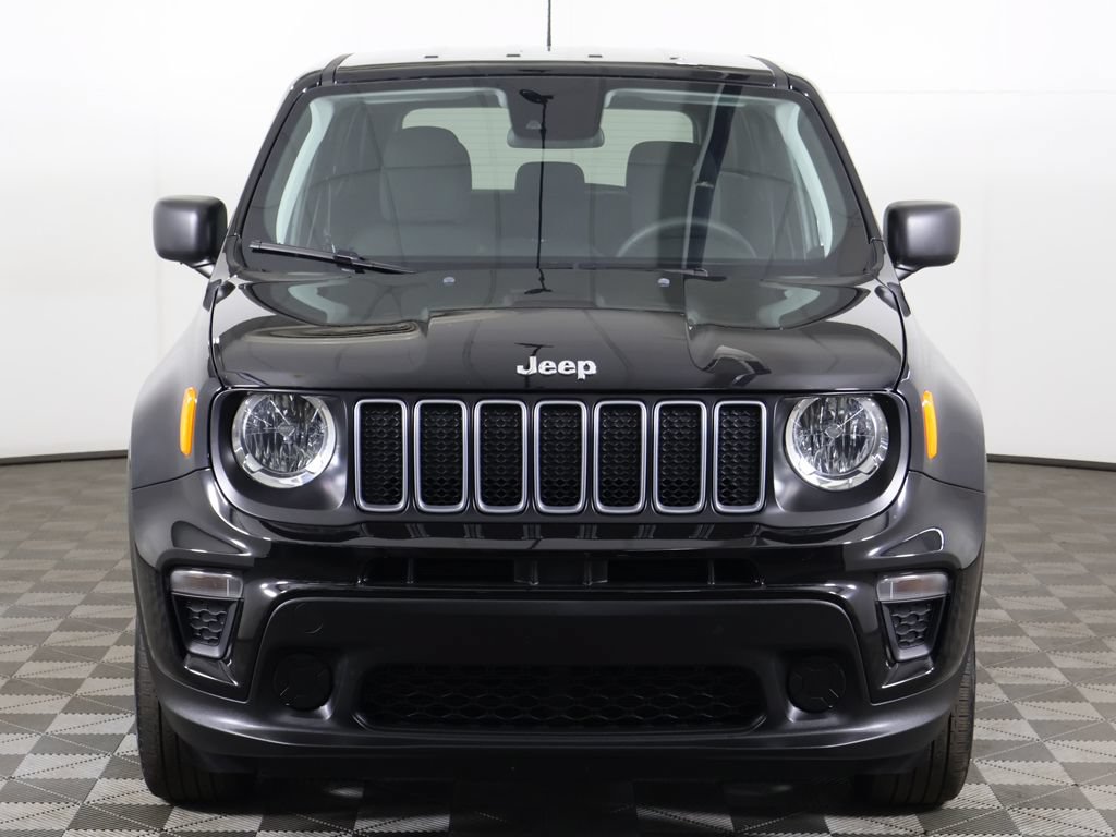 Used 2023 Jeep Renegade Latitude AWD/4WD image 10