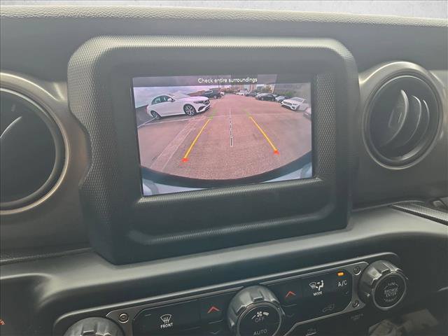 Used 2023 Jeep Wrangler Unlimited Sport AWD/4WD image 9
