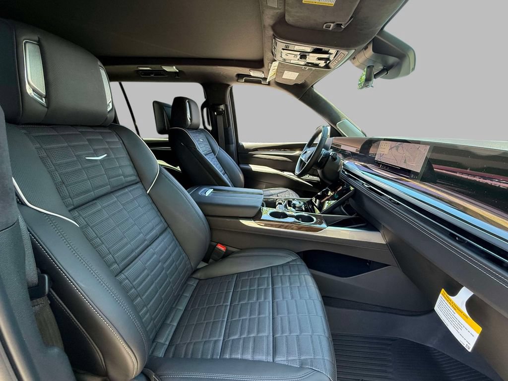 Used 2026 Cadillac Escalade ESV Platinum Sport w/ LPO, ONYX Package AWD/4WD image 14