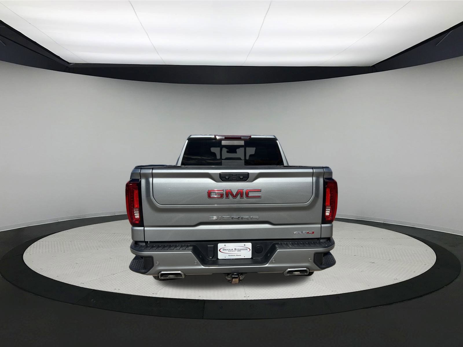 Used 2023 GMC Sierra 1500 AT4 w/ AT4 Premium Package AWD/4WD image 4