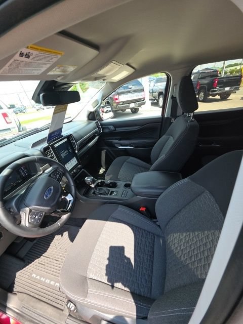 Certified 2025 Ford Ranger XLT w/ Chrome Accent Package RWD image 18