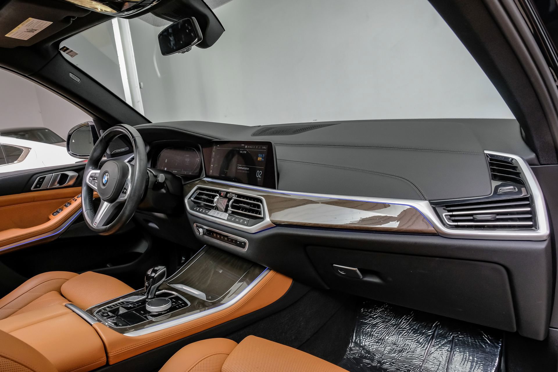 Used 2023 BMW X5 sDrive40i w/ M Sport Package image 17