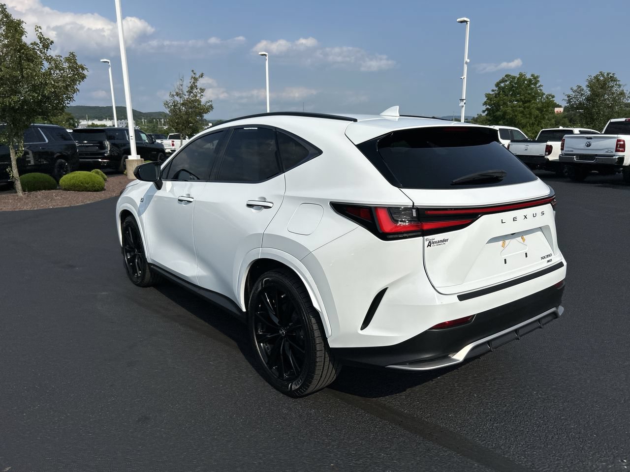 Used 2023 Lexus NX 350 F Sport AWD/4WD image 5