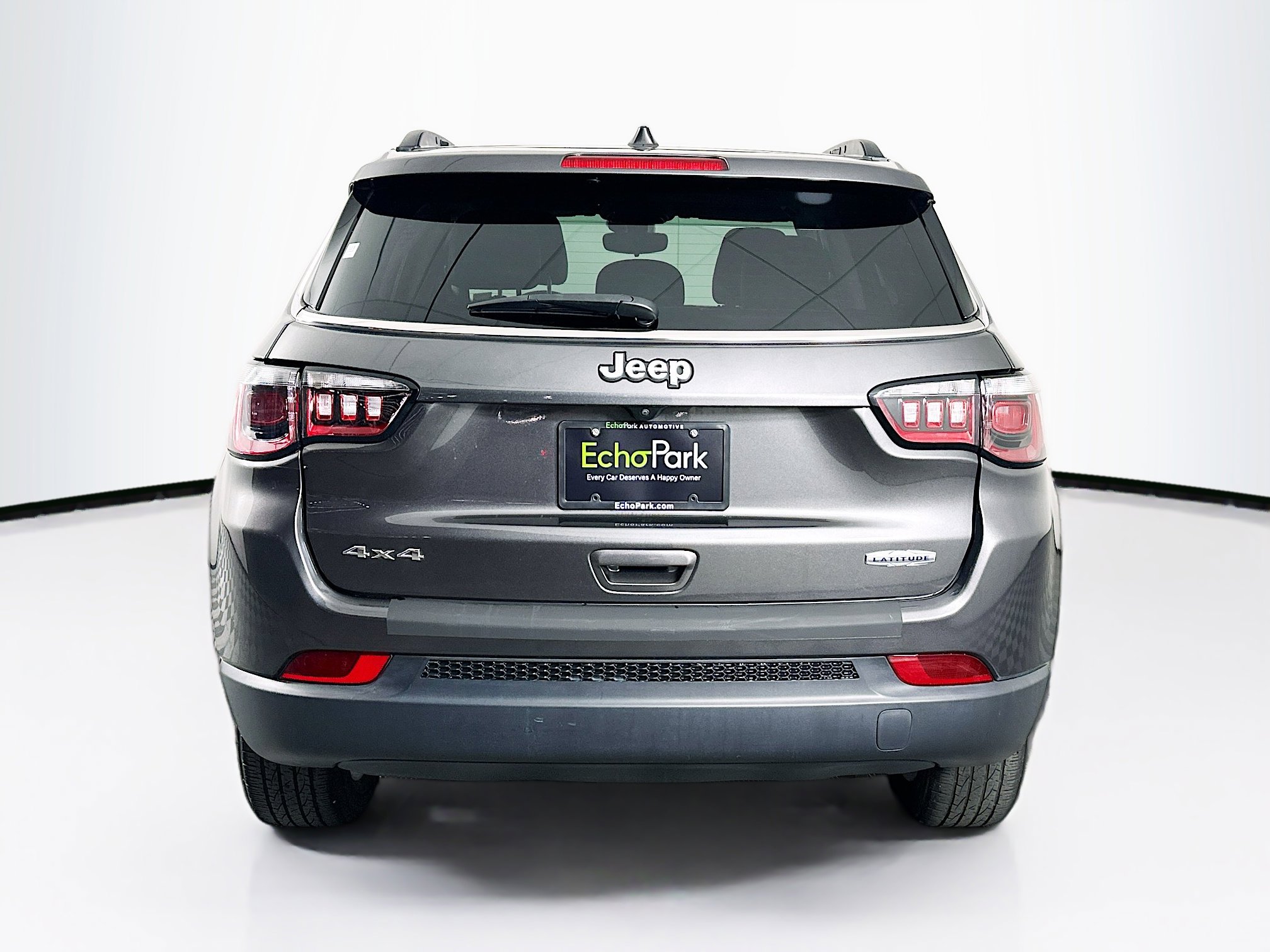 Used 2022 Jeep Compass Latitude AWD/4WD image 7