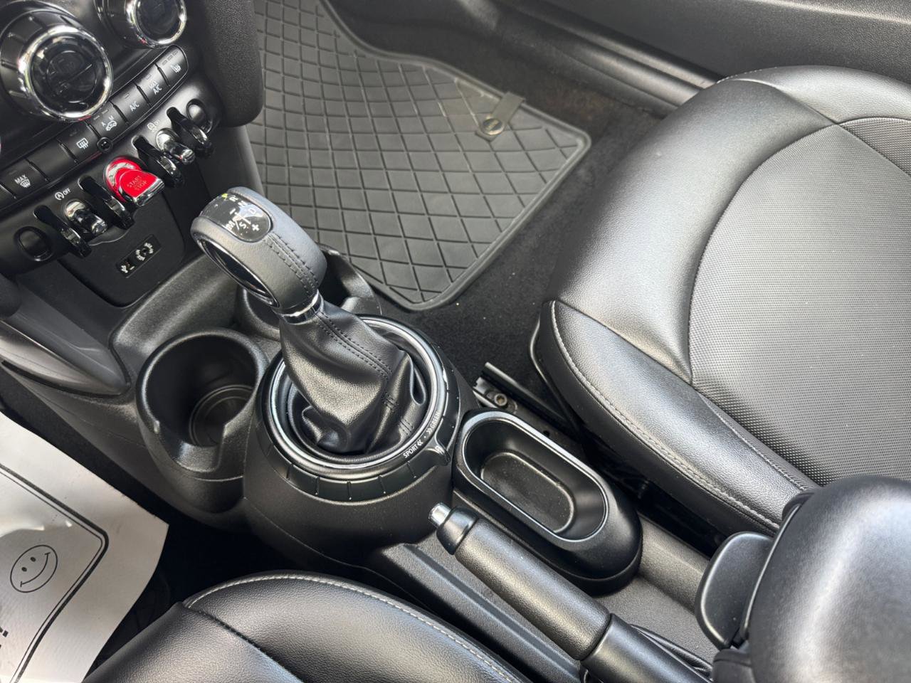 Used 2015 MINI Cooper 2-Door Hardtop FWD image 17