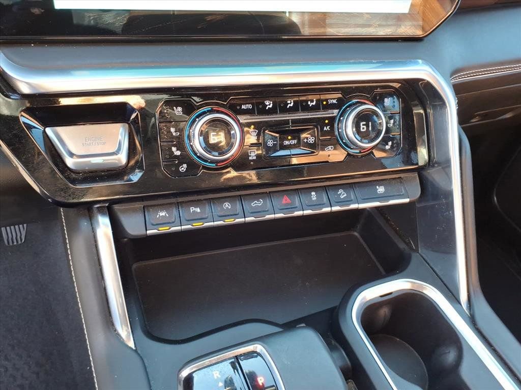 Used 2023 GMC Sierra 1500 Denali Ultimate image 32