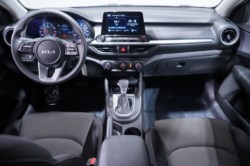 Used 2022 Kia Forte LXS FWD image 15