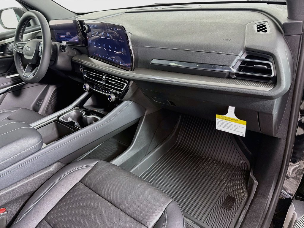 New 2026 Chevrolet Traverse LT w/ Midnight/Sport Edition AWD/4WD image 30