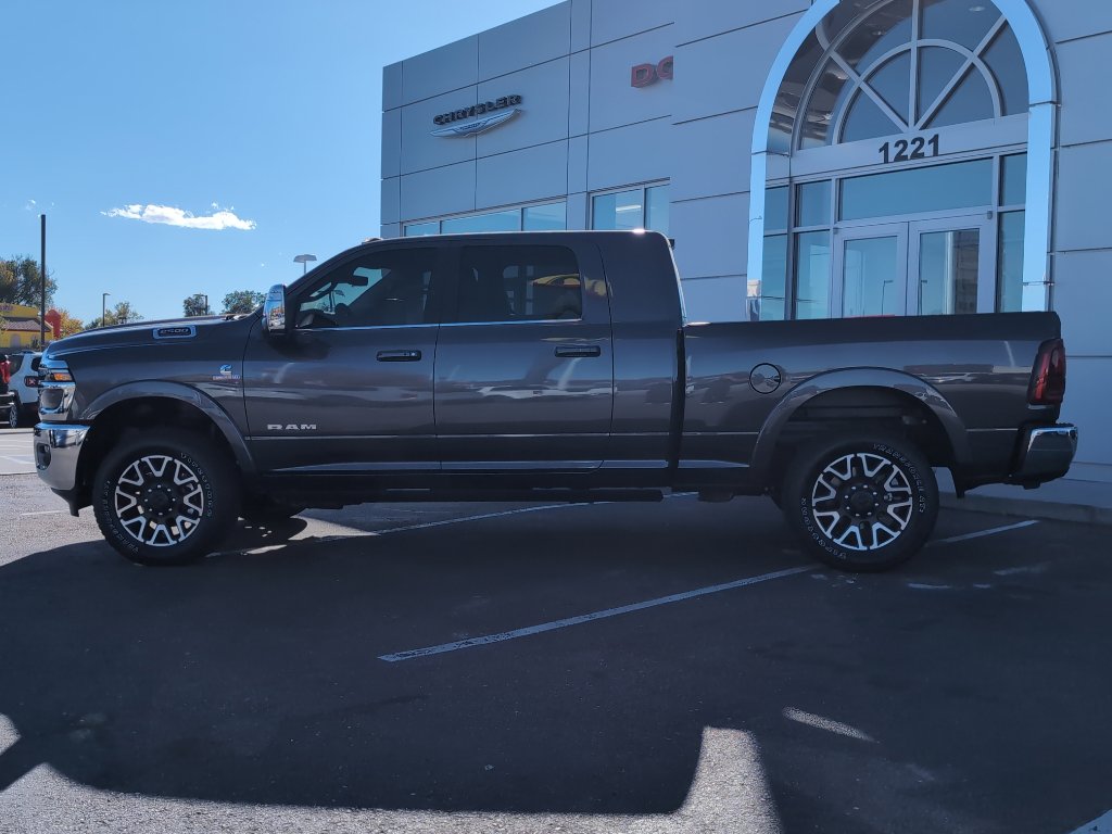 New 2025 RAM 2500 Limited image 8