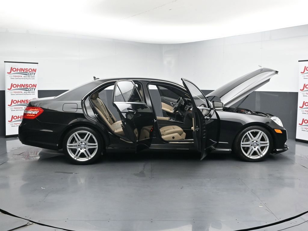 Used 2011 Mercedes-Benz E 350 Sedan image 41