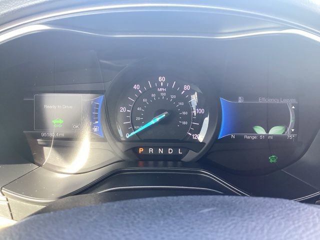 Used 2019 Ford Fusion SE image 15