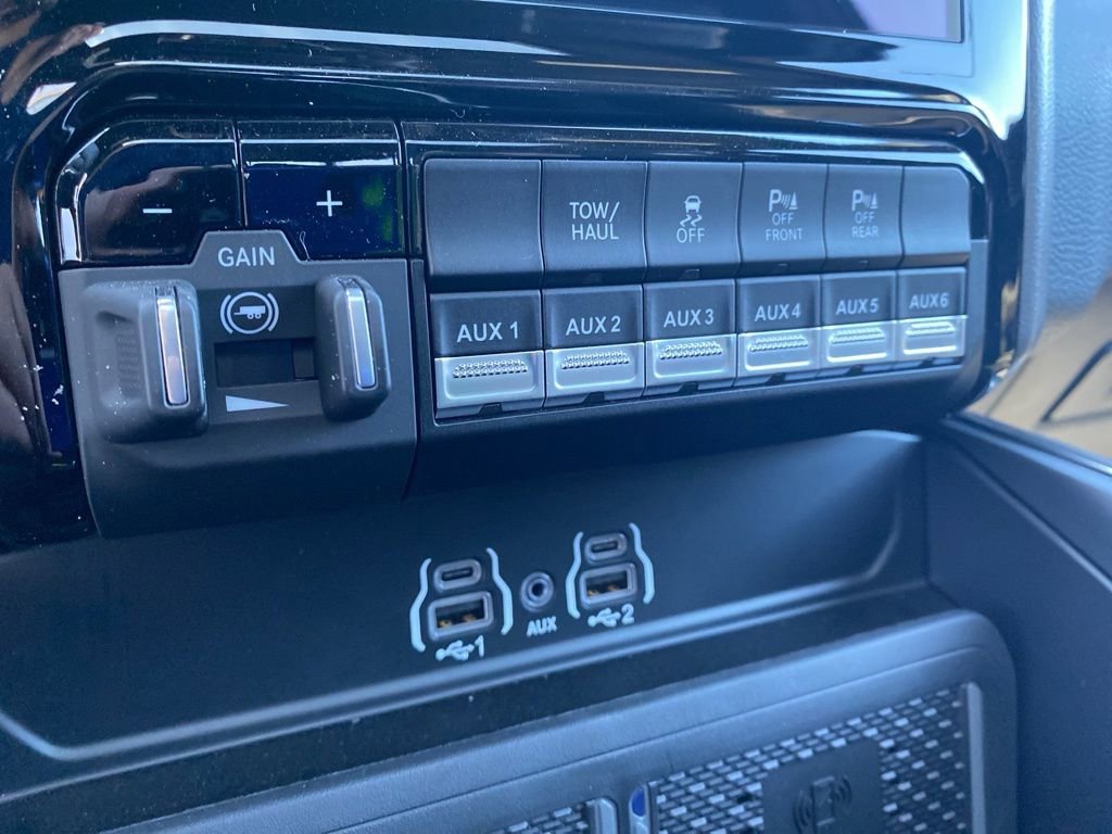 New 2026 RAM 2500 Laramie w/ Night Edition image 27