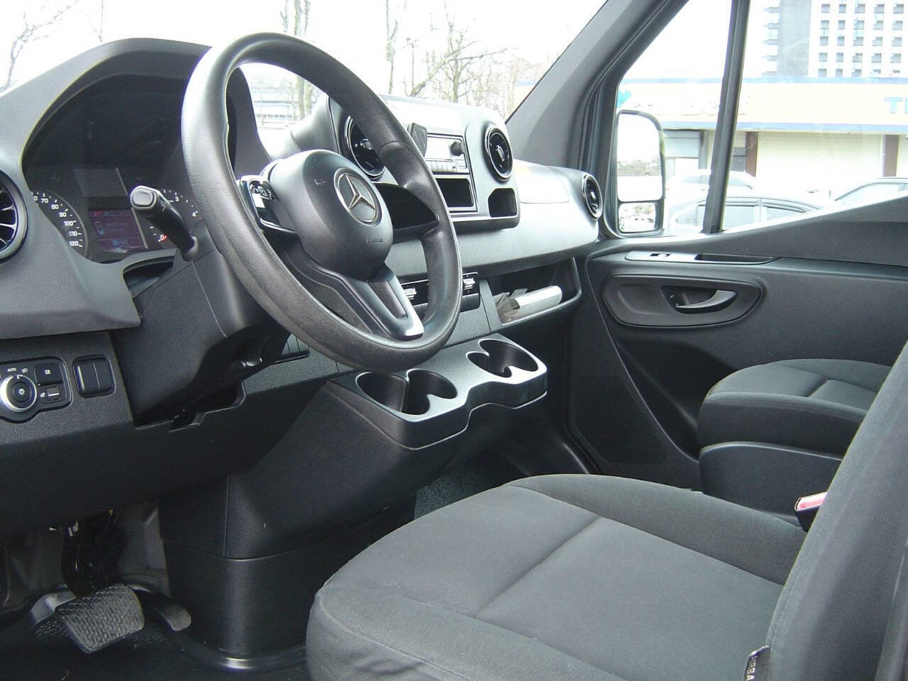 Used 2019 Mercedes-Benz Sprinter 144 image 7