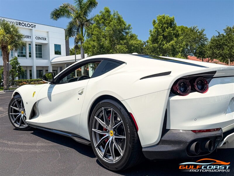 Used 2019 Ferrari 812 Superfast RWD image 44